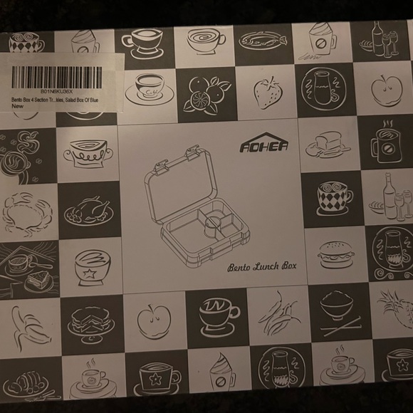 Bentgo lunch containers and lunch bag.  New and Like new items. - Picture 5 of 7